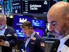 Tras el triunfo de Lula, las acciones argentinas en Wall Street caen hasta 12% y el riesgo país sube a 738 puntos