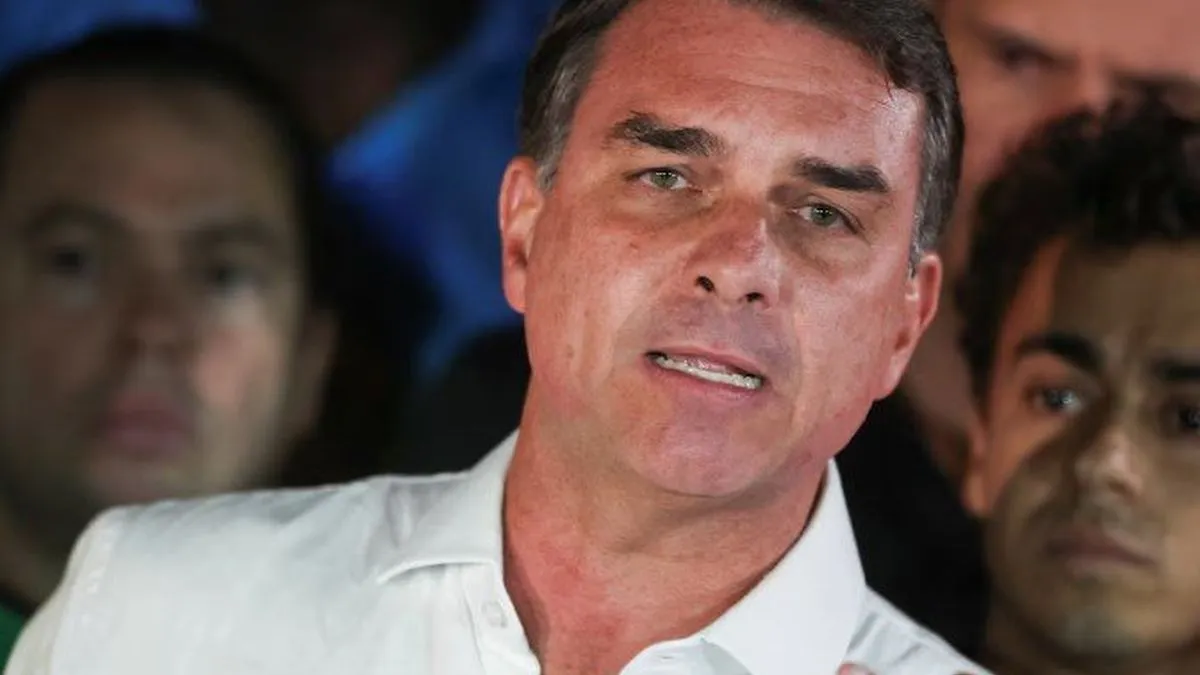 Afirman que Flávio Bolsonaro llegó a EEUU junto a su familia: encuentro con su hermano Eduardo y visas otorgadas por Donald Trump