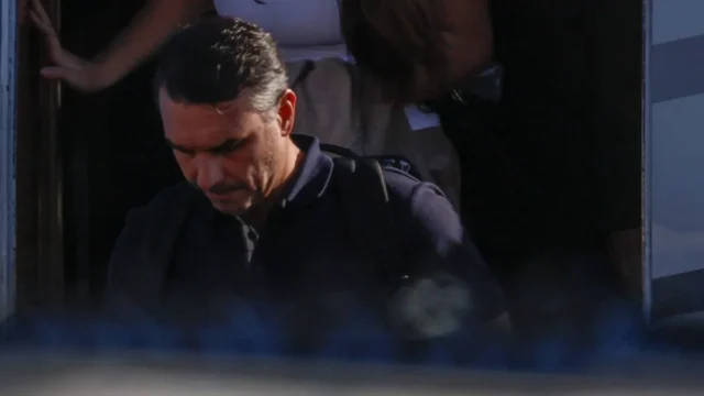 Flávio Bolsonaro aterrizó en EEUU tras la fuga desde Argentina