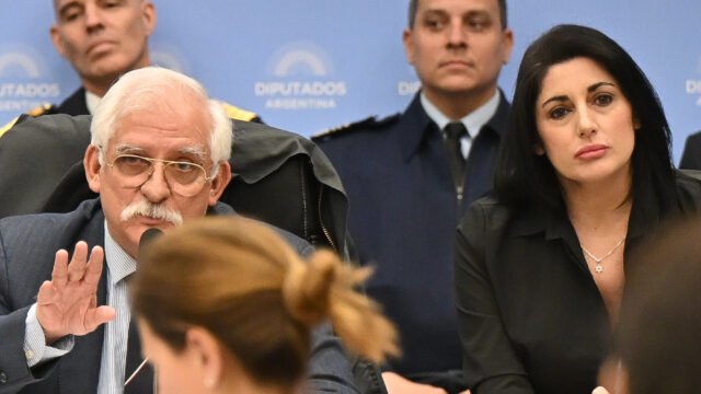 Negociaciones y pedidos: por qué el Gobierno no logra avanzar con la ley Malvinas