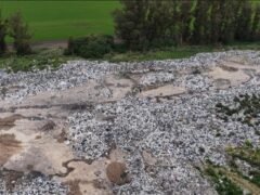 Multas de 0.000 por día y un segundo basural clandestino: el escándalo ambiental que indigna a los vecinos de Miramar
