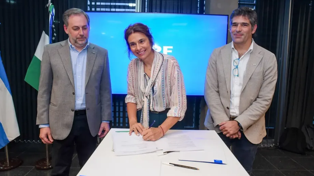 Río Negro e YPF acordaron un plan para sumar proveedores locales a los proyectos energéticos