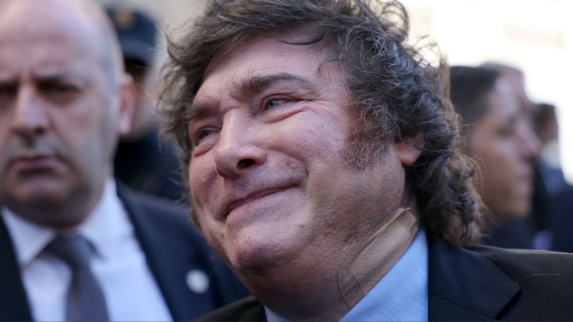 ¿Sigue el Gobierno o hay un cambio?: una encuesta revela cuál se impone hoy y el peso del «voto varonil» para Milei