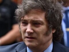 Milei insiste en atacar a la prensa y amenaza con acciones legales tras el cierre del Caso Libra