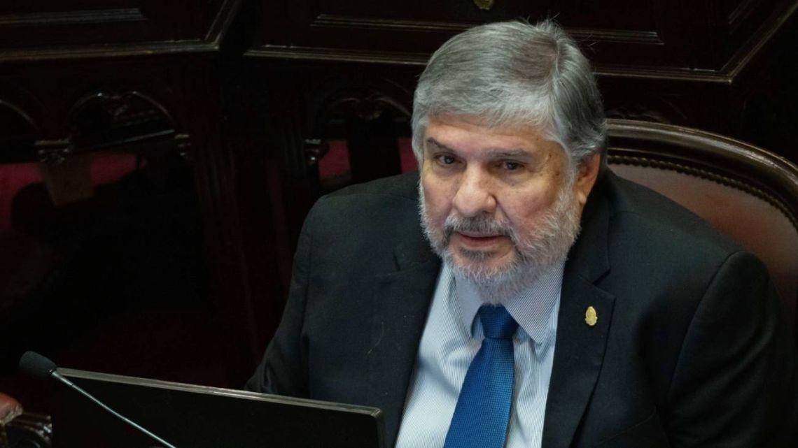 Mayans, duro contra Milei: «Sacaron del juego a Cristina y consiguieron un tarado»