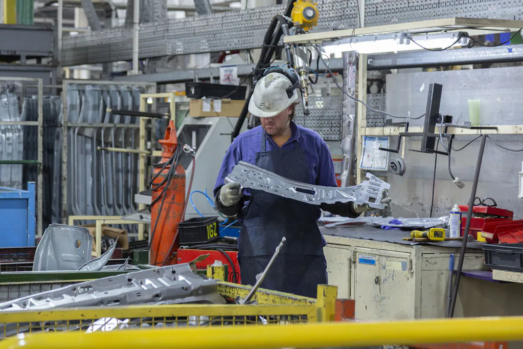 La industria no repunta: cayó en septiembre y acumula nueve meses en baja