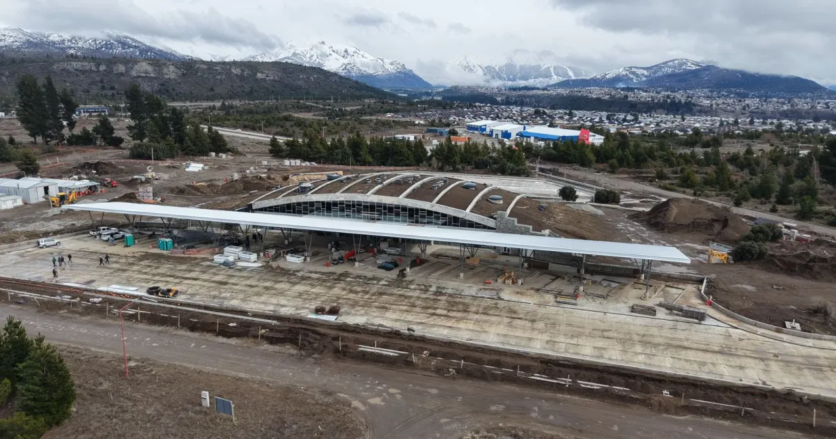 Walter Cortés concesionará la nueva terminal de Bariloche por 15 años