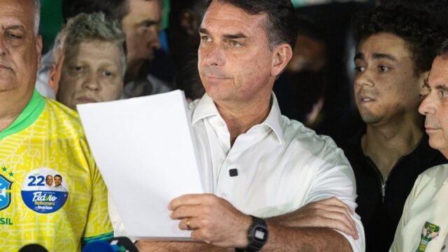 El frustrado vuelo a Miami y la sombra de Bolsonaro en la triple frontera