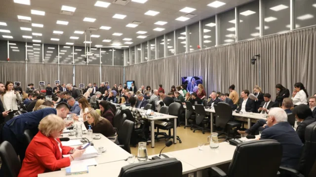 Cruces en Diputados por la Ley de Soberanía Nacional: el oficialismo consiguió dictamen con apoyo de sus aliados