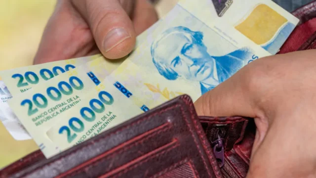 Tres bancos lanzan préstamos para monotributistas de hasta .000.000 con 72 cuotas fijas: cómo acceder en noviembre de 2026