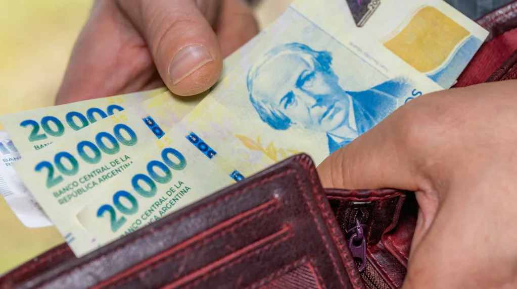 Tres bancos lanzan préstamos para monotributistas de hasta .000.000 con 72 cuotas fijas: cómo acceder en noviembre de 2026