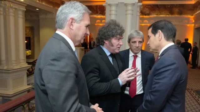 En medio de la tensión diplomática y la fuga de Bolsonaro, Quirno coincidirá con su par de Brasil en una reunión de cancilleres del G20