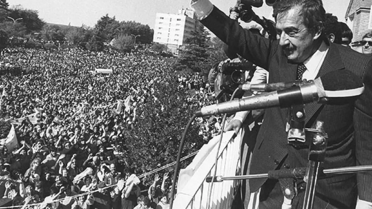 Declaran a 2027 como el Año del Centenario del nacimiento de Alfonsín
