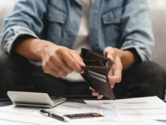 Según el Banco Provincia, más de un tercio de quienes cobran su sueldo en el sector privado se queda sin saldo el día 10 del mes
