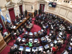 🔴 Ley de Salud Mental e incentivo de inversiones para grandes empresas, en vivo: el minuto a minuto de la sesión en el Senado