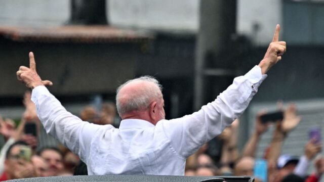 Luego de ganar las elecciones en Brasil, Lula cumplió 81 años y mostró que no afloja con el gimnasio