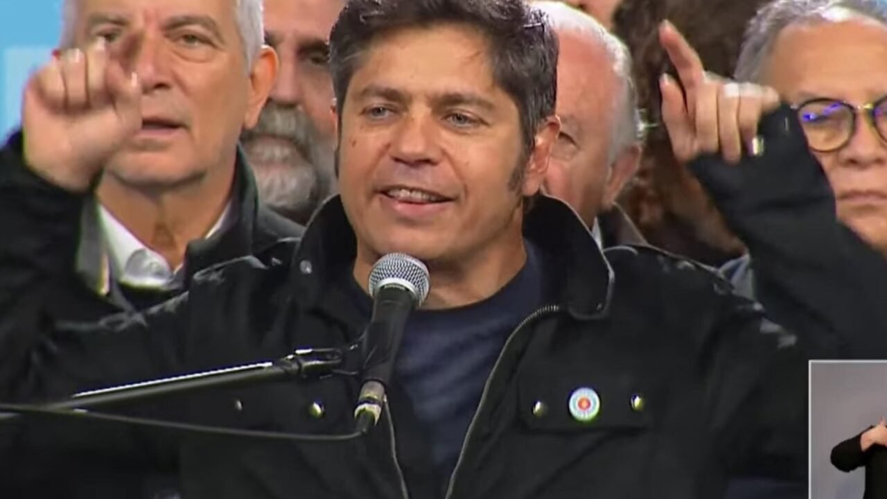Kicillof reunió a sus intendentes y tensiona la interna con La Cámpora y el massismo por las reelecciones municipales