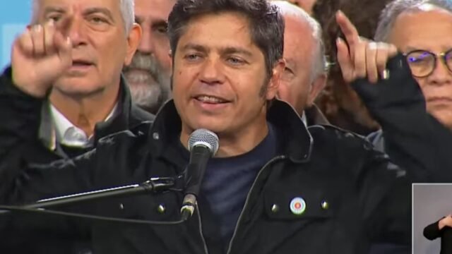 Kicillof reunió a sus intendentes y tensiona la interna con La Cámpora y el massismo por las reelecciones municipales