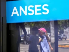 SUAF de ANSES con aumento: las nuevas escalas y topes para cobrar las asignaciones familiares desde noviembre de 2026