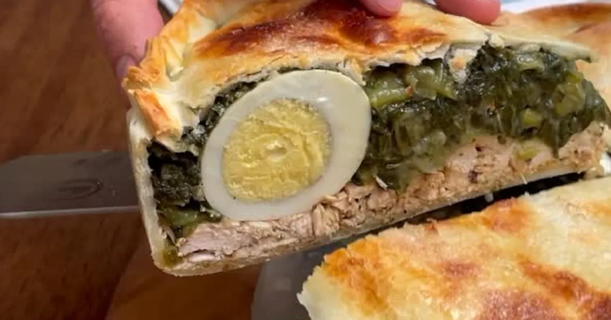 Tarta de pollo y acelga: un paso a paso simple para los principiantes en la cocina