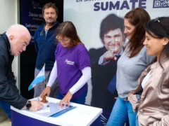 Con la mira puesta en las elecciones 2027, La Libertad Avanza salió a buscar afiliados en los municipios bonaerenses