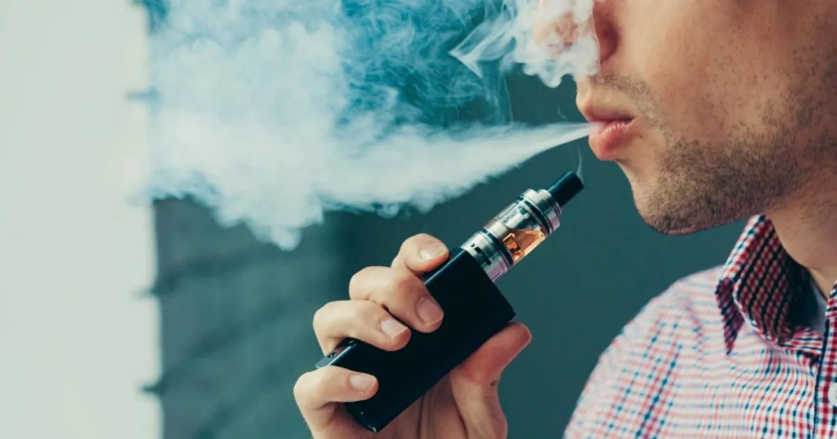 Del retroceso del cigarrillo al auge del vapeo: buscan ampliar los espacios libres de humo