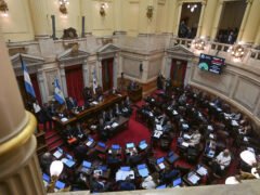 Senado: el oficialismo aprobó un régimen de incentivo para inversiones desde los 12 millones de dólares